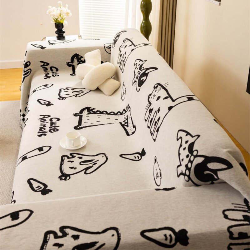 Cute Animal Pattern Skin-Friendly Chenille Doodle Sofa Cover, All-Season